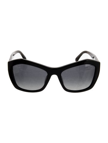 Chanel Sunglasses Interlocking CC Logo Oversize
