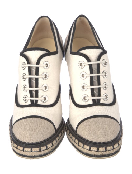 Chanel 2016 Interlocking CC Logo Pumps