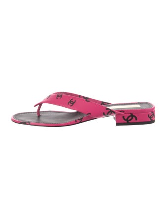 Chanel 2022 Interlocking CC Logo Flip Flops