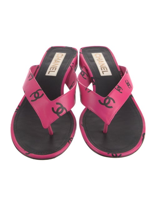 Chanel 2022 Interlocking CC Logo Flip Flops