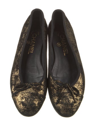Chanel Interlocking CC Logo Suede Flats