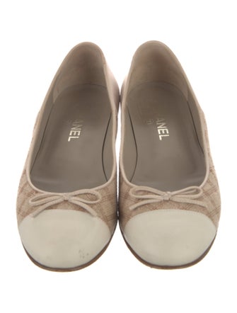Chanel 2014 Interlocking CC Logo Ballet Flats