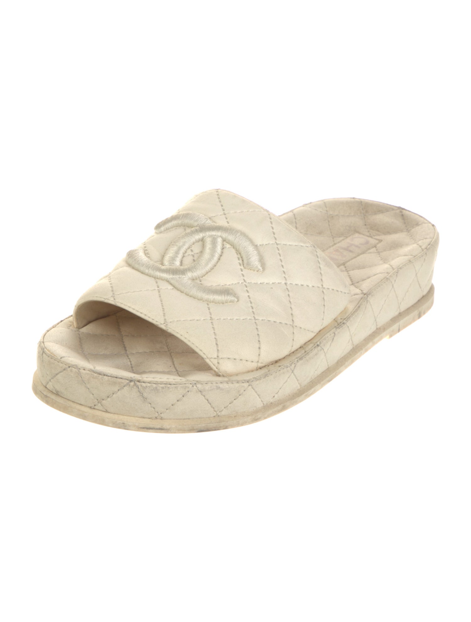 Chanel Interlocking CC Logo Leather Slides