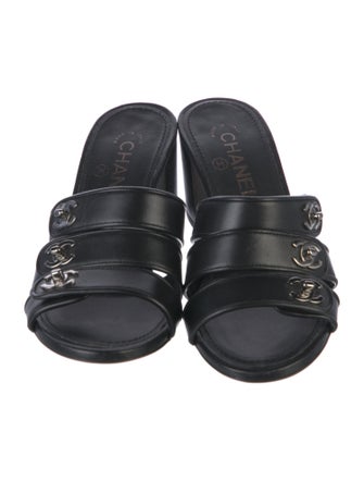 Chanel 2019 Interlocking CC Logo Slides
