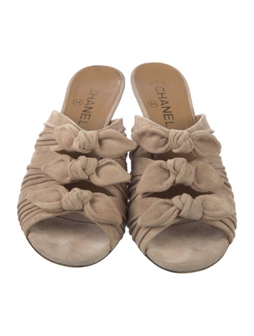 Chanel 2018 Interlocking CC Logo Slides