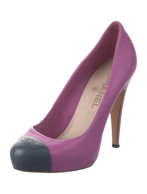 Chanel 2017 Interlocking CC Logo Pumps