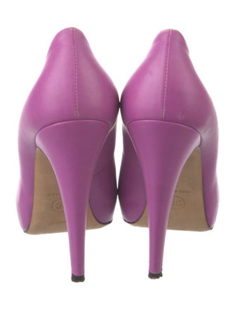 Chanel 2017 Interlocking CC Logo Pumps