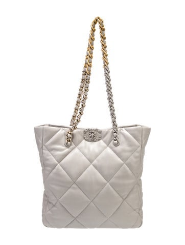 Chanel Totes Quilted 19 Tote