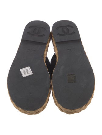 Chanel 2022 Interlocking CC Logo Espadrilles