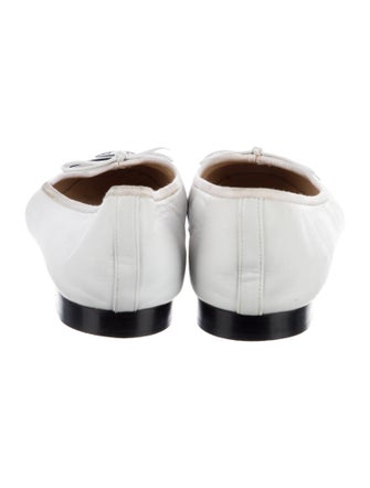 Chanel Interlocking CC Logo Leather Ballet Flats