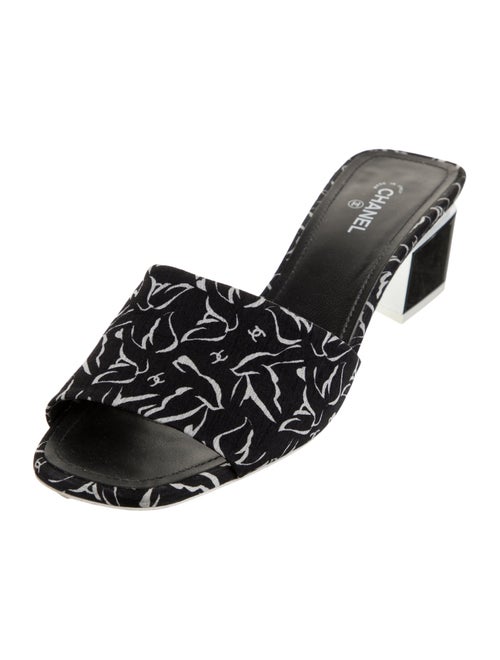 Chanel 2022 Interlocking CC Logo Slides