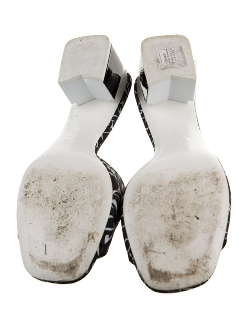 Chanel 2022 Interlocking CC Logo Slides