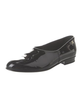 Chanel 2025 Interlocking CC Logo Loafers