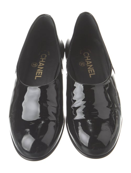 Chanel 2025 Interlocking CC Logo Loafers