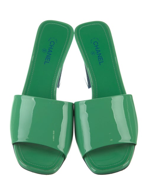 Chanel 2022 Interlocking CC Logo Slides