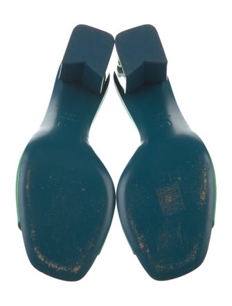 Chanel 2022 Interlocking CC Logo Slides