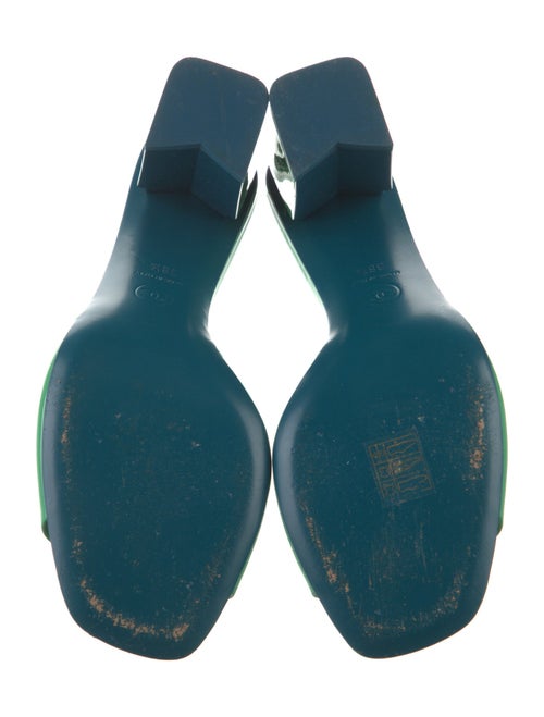 Chanel 2022 Interlocking CC Logo Slides