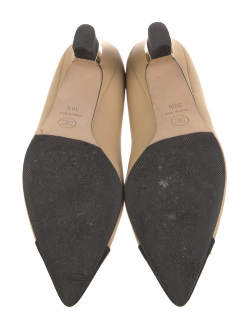 Chanel 2020 Interlocking CC Logo Pumps