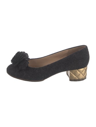 Chanel 2015 Interlocking CC Logo Pumps