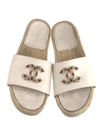 Chanel 2017 Interlocking CC Logo Espadrilles