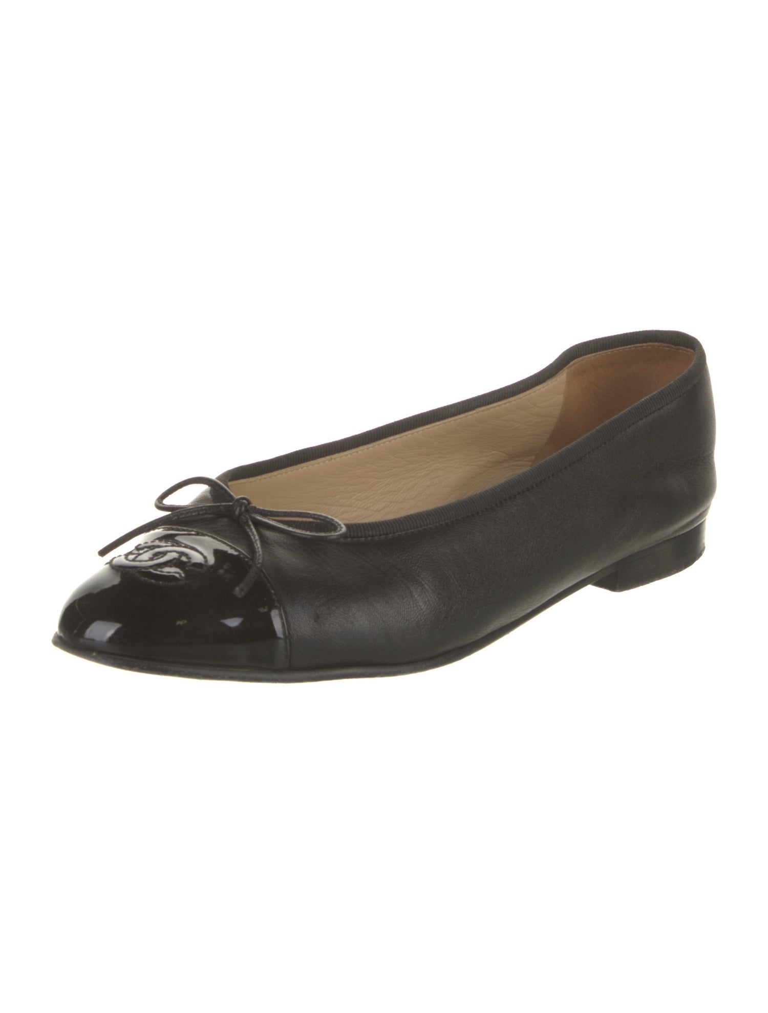 Chanel Interlocking CC Logo Leather Ballet Flats