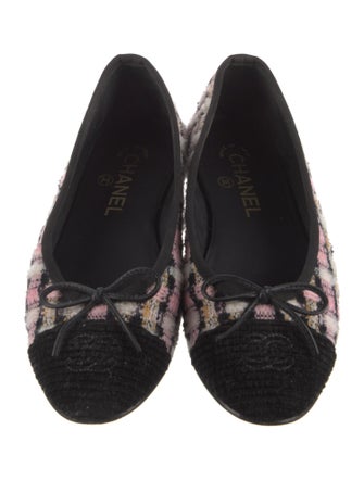Chanel 2023 Interlocking CC Logo Ballet Flats