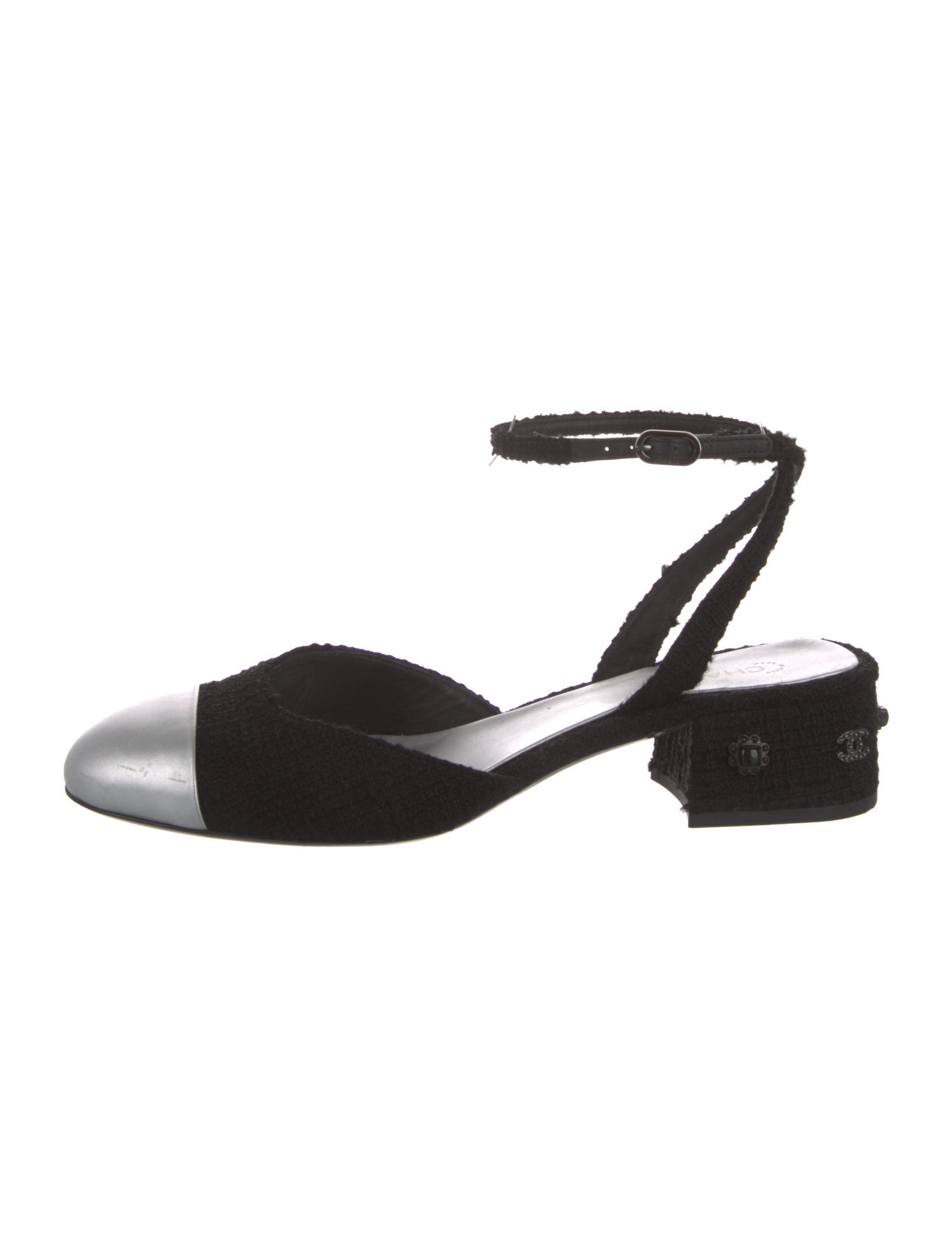 Chanel 2017 Interlocking CC Logo Slingback Pumps