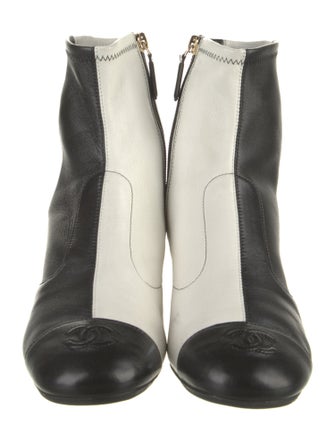 Chanel 2020 Interlocking CC Logo Boots