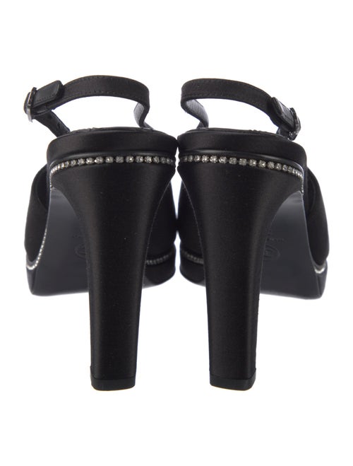 Chanel 2023 Interlocking CC Logo Slingback Pumps