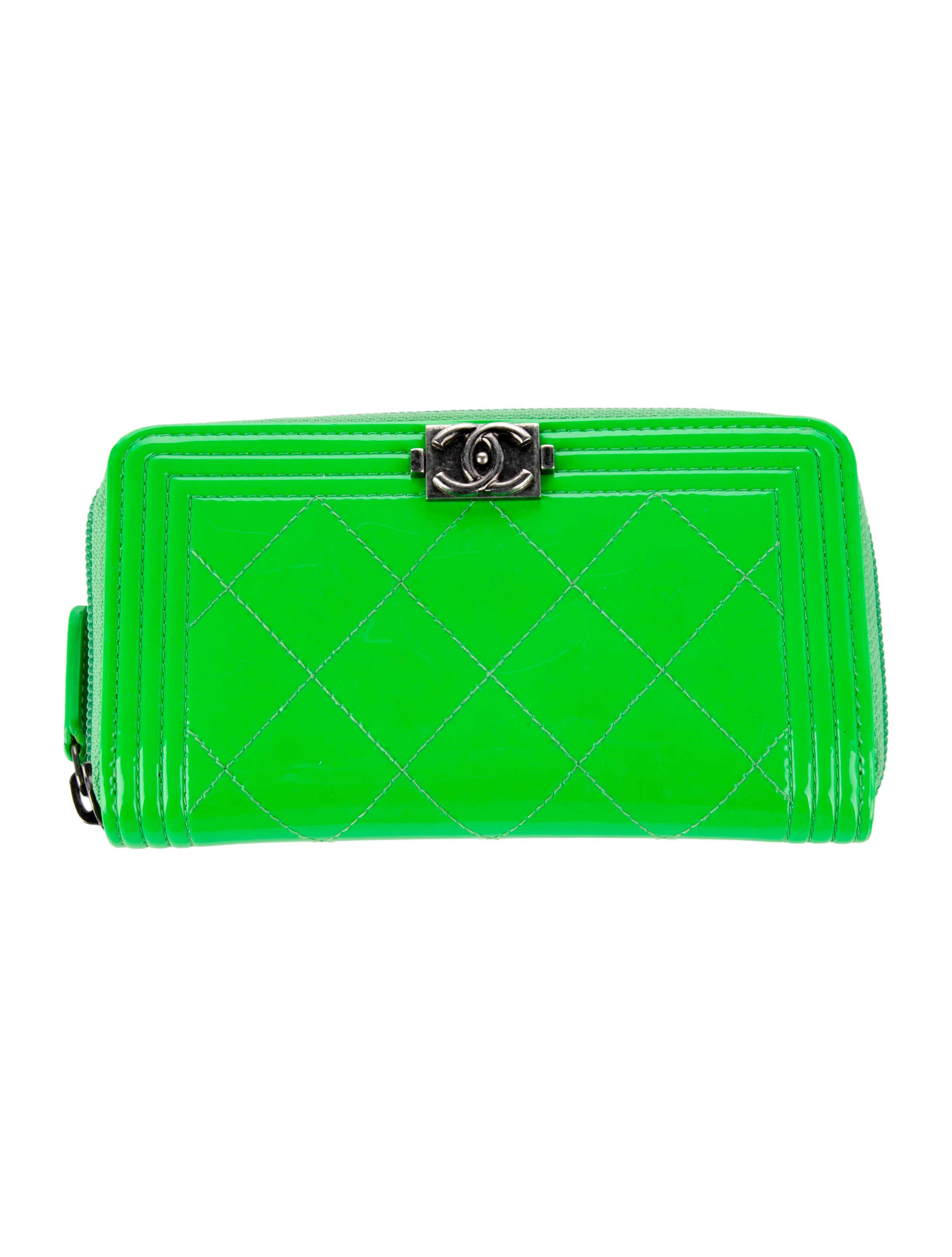 Chanel 2015-2016 Interlocking CC Logo Continental Wallet