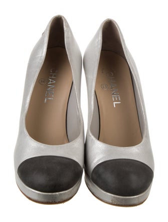 Chanel 2015 Interlocking CC Logo Pumps