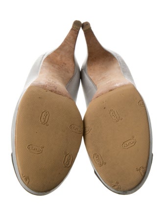 Chanel 2015 Interlocking CC Logo Pumps