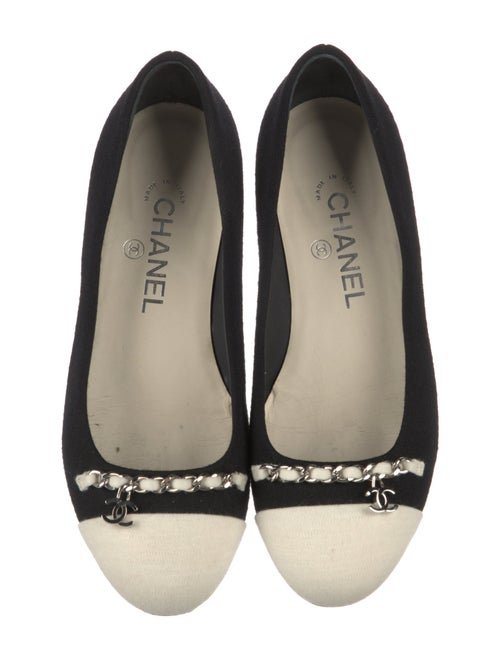 Chanel Interlocking CC Logo Chain-Link Accents Ballet Flats