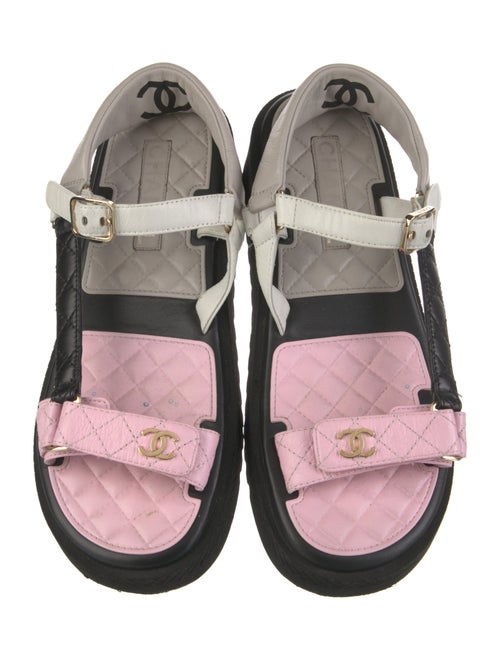 Chanel 2022 Interlocking CC Logo Espadrilles