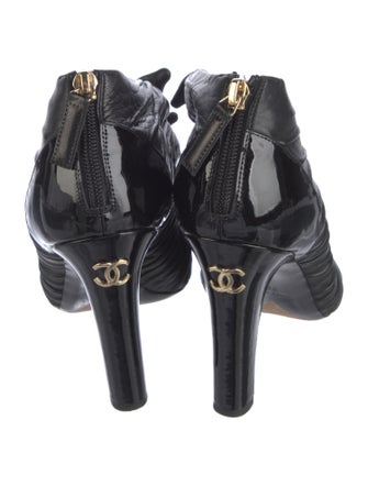 Chanel 2018 Interlocking CC Logo Lace-Up Boots