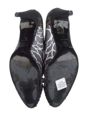 Chanel Interlocking CC Logo Mesh Pumps