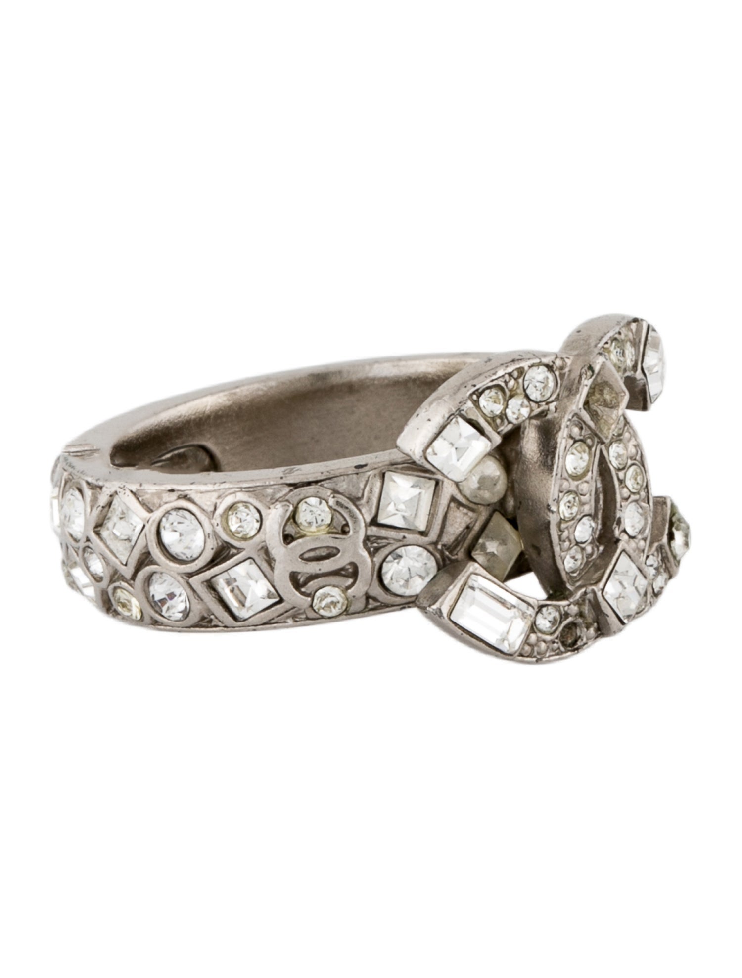Chanel Strass CC Cocktail Ring