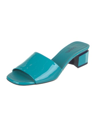 Chanel 2022 Interlocking CC Logo Slides