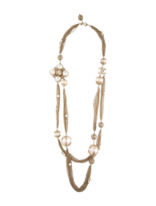 Chanel Faux Pearl CC Station Necklace