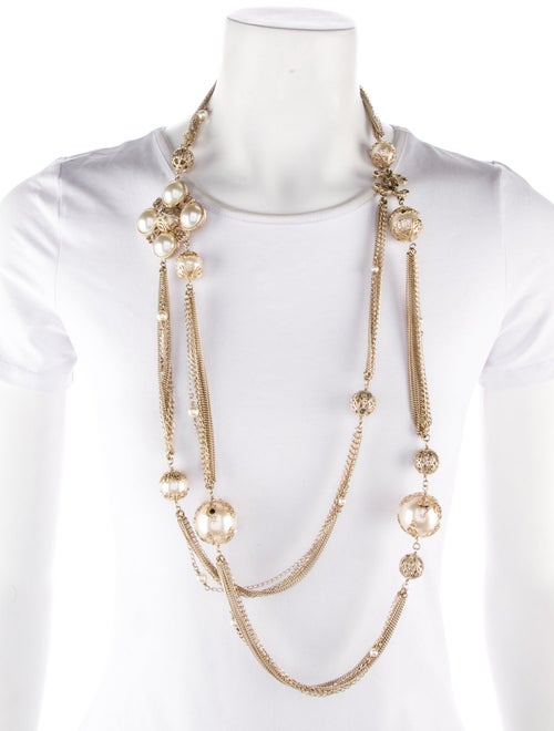Chanel Faux Pearl CC Station Necklace