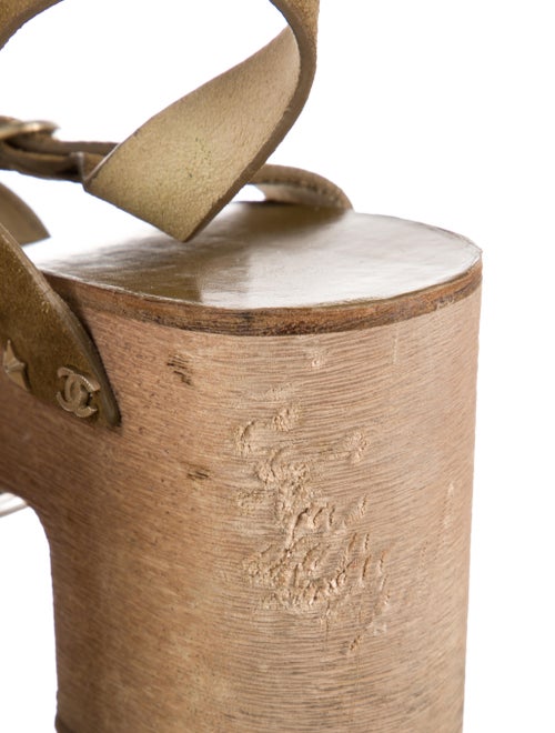 Chanel Interlocking CC Logo Suede Espadrilles