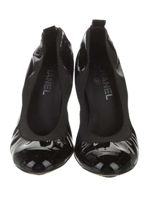 Chanel 2011 Interlocking CC Logo Pumps