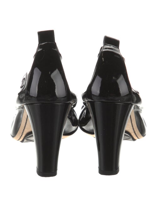 Chanel 2011 Interlocking CC Logo Pumps