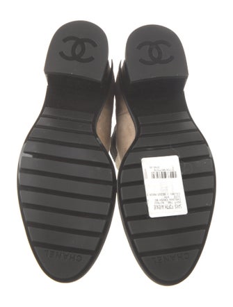Chanel 2024 Interlocking CC Logo Chelsea Boots