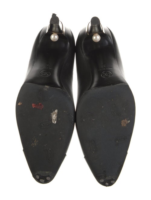 Chanel 2019 Interlocking CC Logo Pumps