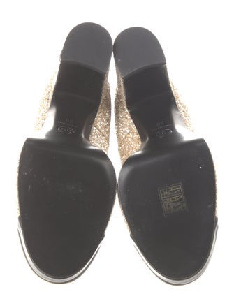 Chanel 2023 Interlocking CC Logo Pumps