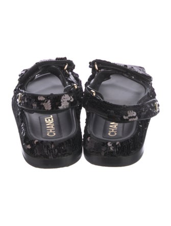 Chanel 2022 Interlocking CC Logo Slingback Sandals