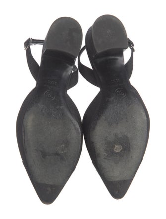 Chanel Interlocking CC Logo Grosgrain Trim Slingback Pumps