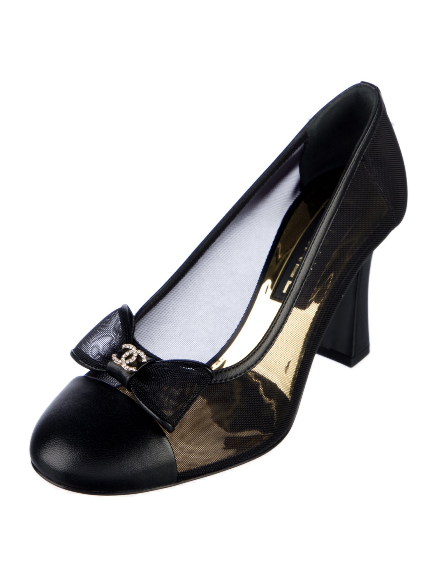 Chanel 2023 Interlocking CC Logo Pumps