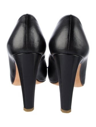 Chanel Interlocking CC Logo Lambskin Pumps